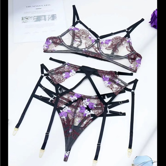 Sexy Lace Mesh Floral Lingerie Set - Picture 5 of 6
